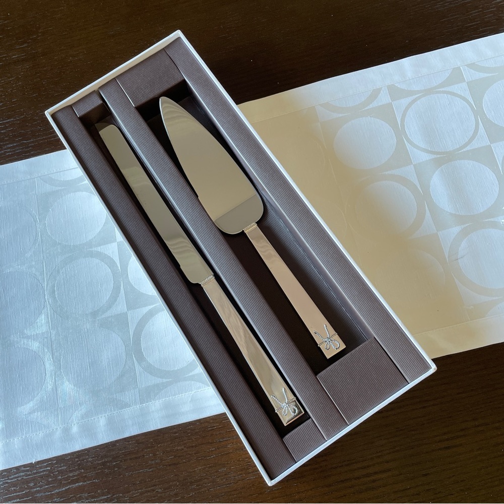 Vera Wang by Wedgwood Love Knots Stainless Cake Knife & Server